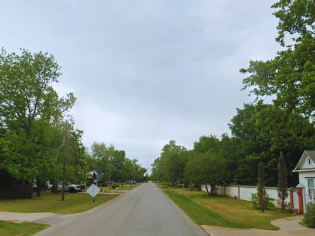 Main St, Aubrey, TX